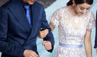 赵丽颖冯绍峰现身 赵丽颖冯绍峰现身